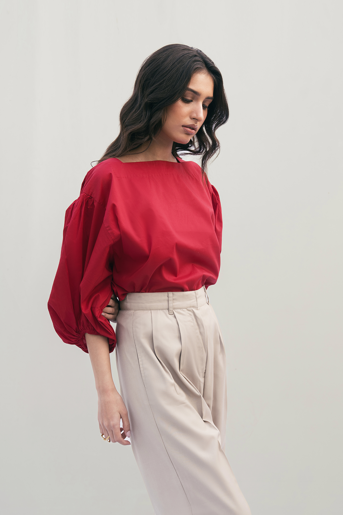 BLOOM RED BALLOON SLEEVES TOP
