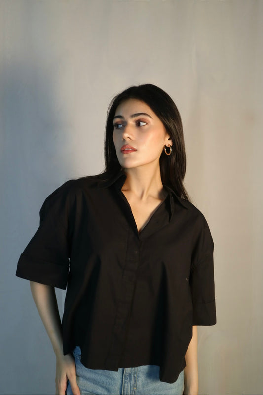 SIREN BLACK COLLAR SHIRT